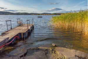 берег пирс осень